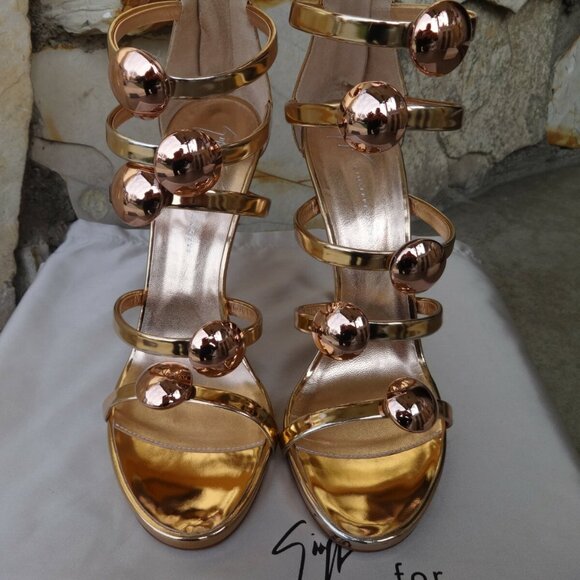 Giuseppe Zanotti "Harmony " Ramino Gold Leather Sandals - Picture 11 of 12